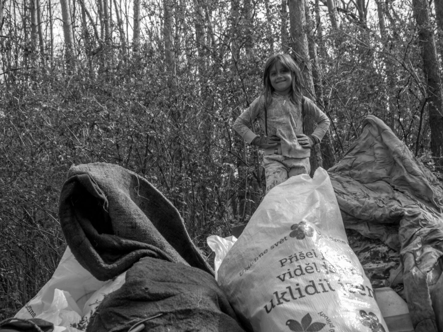 Ukliďme Česko a Remobil vyhlásily společnou ekologickou výzvu ve sběru mobilních telefonů