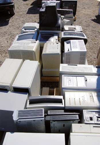 Malajsie zpřísňuje boj proti nelegálnímu dovozu elektronického odpadu