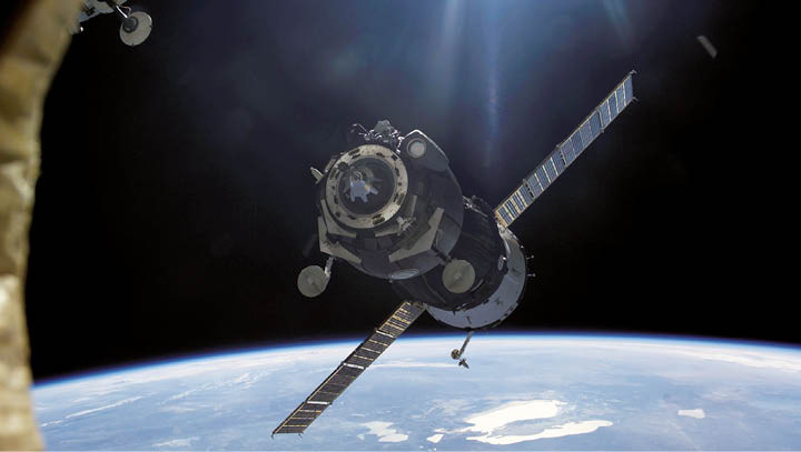 Z moří až do vesmíru: Co prozradí barva vod o obsahu mikroplastů?